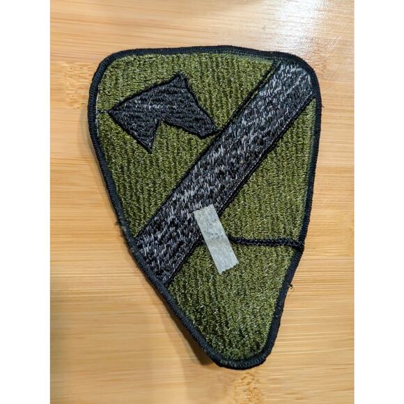 Large Vintage Us Army 1st Cavalry Cav Patch Older Sew on Od Green Black Horse - Picture 3 of 3